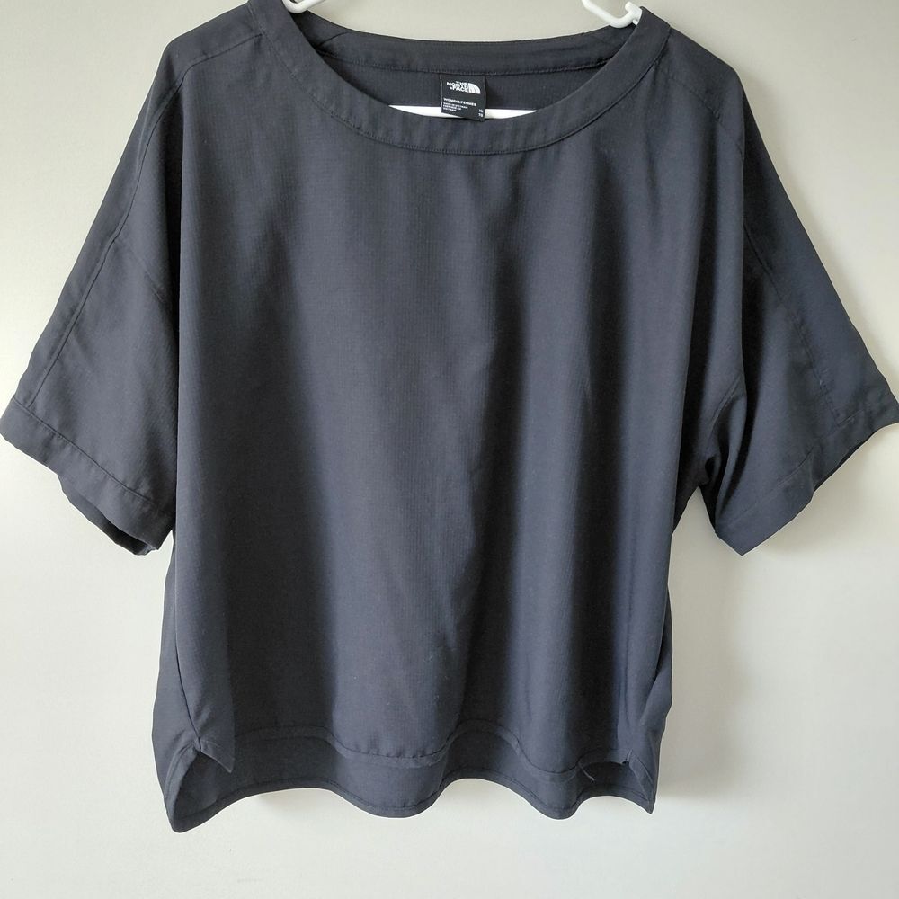 The North Face Black Short-Sleeve Boxy Crew Top